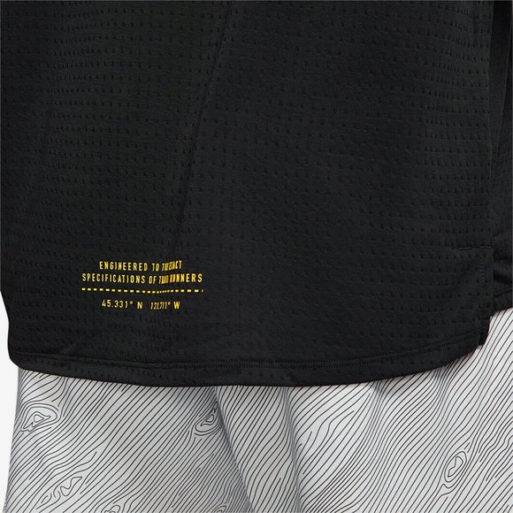 Nike Rise 365 Trail Running Mesh Knit Dri-FIT Short Sleeve Top Black DJ0600-010 - Picture 7 of 8